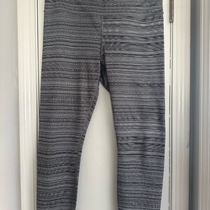 Athleta Gray Patterned Leggings